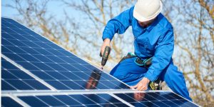Installation Maintenance Panneaux Solaires Photovoltaïques à Monpezat